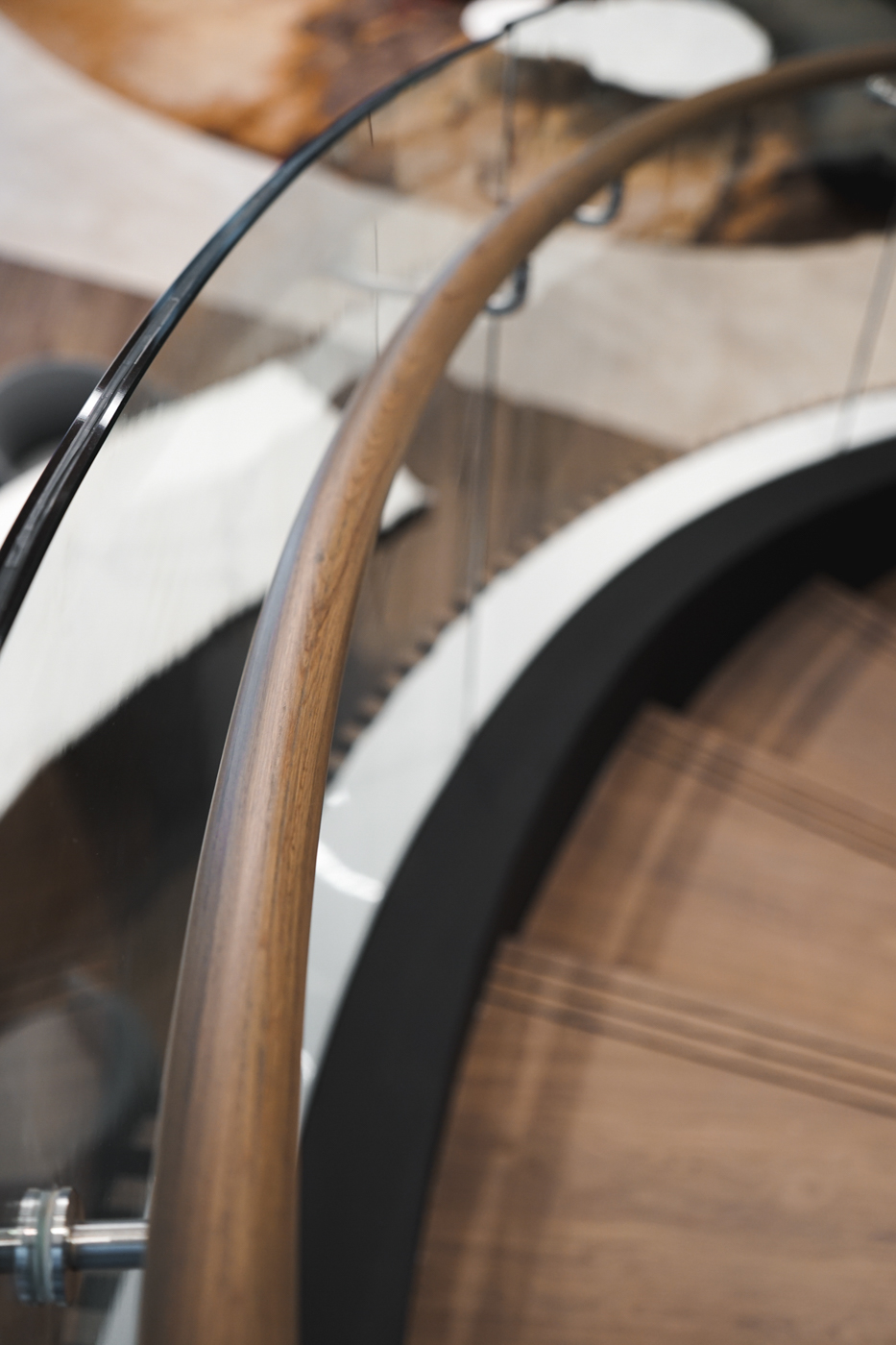 Onewood Spiral Staircase Tread and Curved Handrail